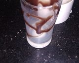 A picture of step 3 of Chocolate Coffee Milk Shake.