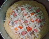 Foto langkah ke 3 dari resep Pizza sederhana ala MomMeika.