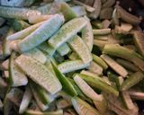 A picture of step 1 of Tindora dry sabji.