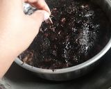 A picture of step 6 of Chocolate dry fruit spongcake.