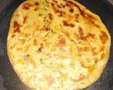 A picture of step 4 of Dhania ka Paratha.