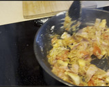 Foto del paso 5 de la receta: Huevos en salsa bretona