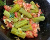 A picture of step 3 of Muniga badi jhola (Drumsticks & sun dried lentil dumplings).