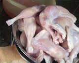 A picture of step 1 of Chicken spicy broast.