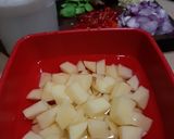 Foto langkah ke 2 dari resep Buncis kentang santan pedas.