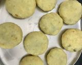 A picture of step 3 of Bharwan Tikki.