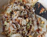 Foto langkah ke 7 dari resep Kwetiau Goreng.