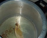 A picture of step 2 of Punjabi Rajma masala.
