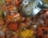 A picture of step 4 of Kolhapuri Misal Bhakri.