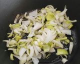 Foto del paso 4 de la receta: Alubias blancas con setas y algas