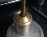 A picture of step 4 of Besan sev (Gram flour sev).