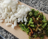 Foto del paso 2 de la receta: Berenjenas rellenas de verdura y chorizo🍆