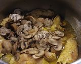 Foto del paso 4 de la receta Filetes de Pavo con Champiñones