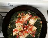 Foto del paso 4 de la receta: Tortilla de espinaca con relleno sorpresa