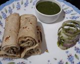 A picture of step 3 of Rumali roti.