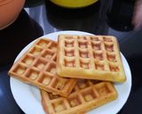 Foto langkah ke 4 dari resep American Waffle (Plain).