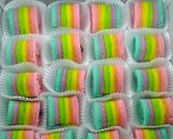 Foto langkah ke 8 dari resep Mini roll rainbow cake.