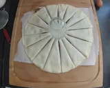 Foto del paso 4 de la receta: Flor de hojaldre y Nocilla😍