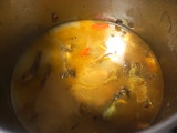 Arroz caldoso con alcachofas