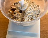 A picture of step 2 of Dates cake 160 kcal per piece.