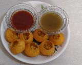 A picture of step 3 of Paani puri.