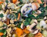 Une image de l'étape 4 de Curry Thaï au poulet et légumes.