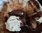 A picture of step 3 of Nutella cheese cake.
