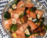 Foto del paso 4 de la receta: Ensalada de tomate, calabacín y algas wakame