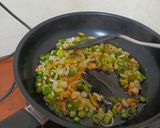 Foto langkah ke 3 dari resep Ikan Asin Cabe Hijau.