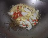 Foto langkah ke 2 dari resep Nasi Goreng Telur Teri.