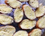 Hình bước làm 1 của món Bánh Mì Bơ Đường