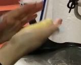 Foto del paso 5 de la receta: Arepa de maíz 🌽 amarillo con queso cheddar de almendra y huevos campesinos