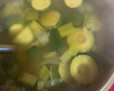 Foto del paso 2 de la receta: Crema de calabacín y puerro