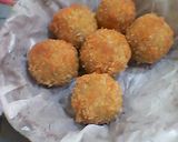 Foto langkah ke 4 dari resep Banana choco ball.