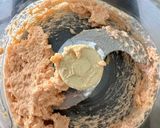 A picture of step 2 of Salmon Burgers.