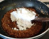 A picture of step 6 of Walnut Halwa.