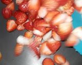 A picture of step 3 of #स्ट्राॅबेरीजूस Strawberry 🍓 juice.