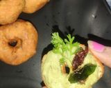 A picture of step 6 of Medu vada Sandwich.