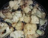 A picture of step 4 of Gobhi butter masala.