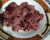 صورة لخطوة 1 من وصفة كمونية بكبد الدجاج