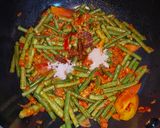 Foto langkah ke 3 dari resep Tumis Pedas Terasi Kacang Panjang.