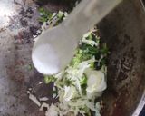 A picture of step 3 of Chinese Bhel.