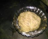 A picture of step 2 of Rice flour masala matthi.