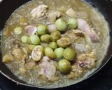 รูปขั้นตอนการทำที่ 3 ของ แกงเขียวหวานไก่มะเขือไข่เตา