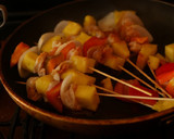 Foto del paso 5 de la receta: Brochetas de camarón