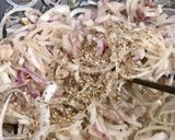 Hình bước làm 3 của món Pissaladière - Bánh Mì Dẹt Spirulina Nhân Hành Caramel