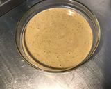 Une image de l'étape 5 de Sauce salade à la moutarde aigre douce, basilic et ciboulette.