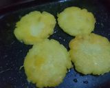 Foto langkah ke 3 dari resep Pizza Kentang Mini.