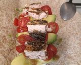 A picture of step 4 of Salmon Fillet Wraps with Tomato, Mozzarella, and Avocado.