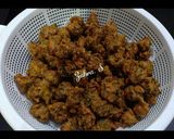 A picture of step 3 of Crispy Tukdi bhajiyas.